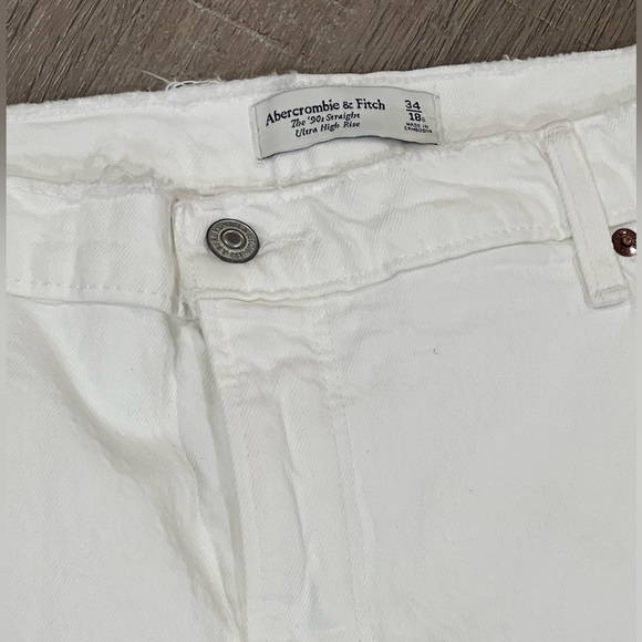NWT Abercrombie & Fitch 34/18S The ‘90’s Straight Ultra High Rise White Jeans - Picture 5 of 7